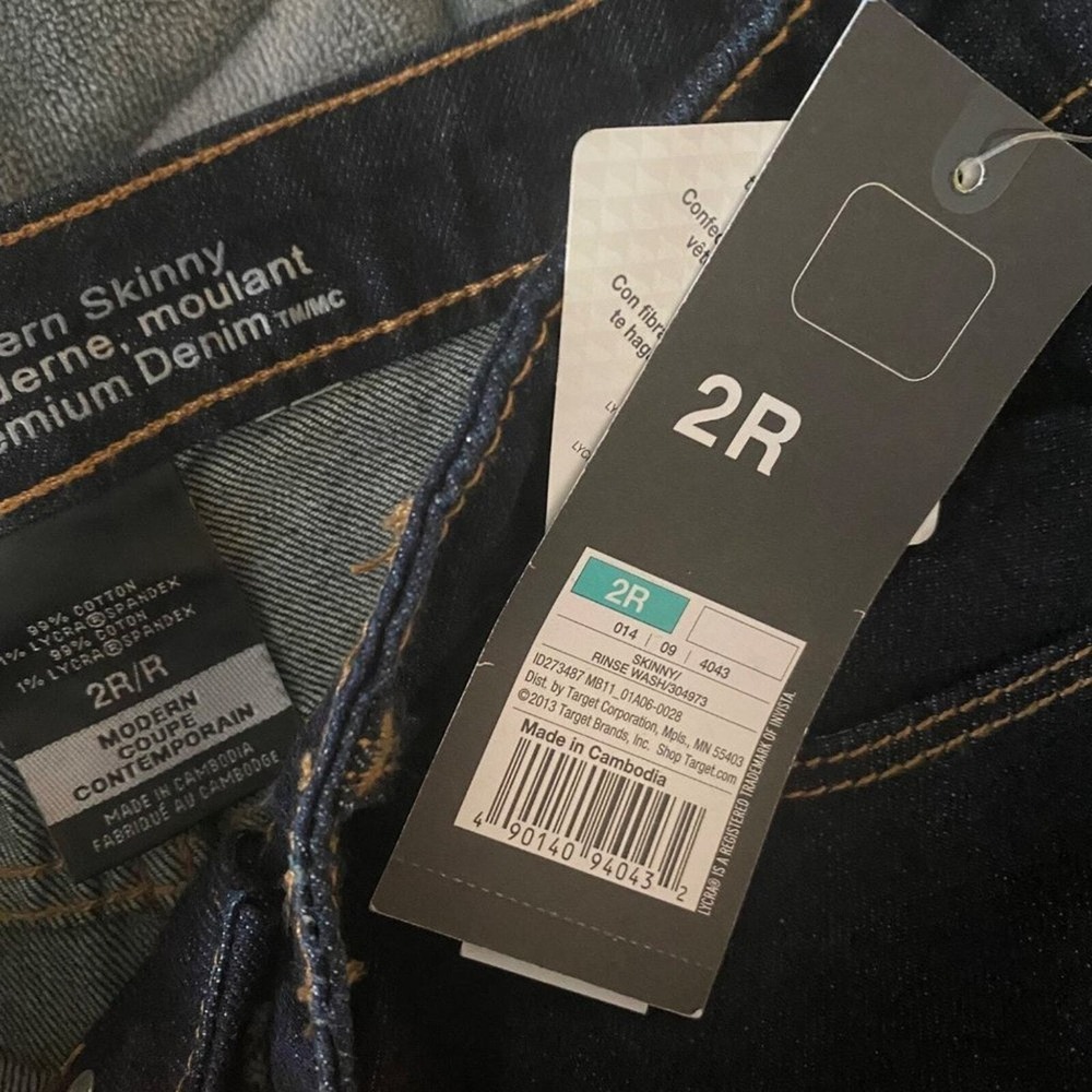 Mossimo sz 2 dark blue modern fit Straight dark denim jeans NWT Preppy - Picture 10 of 11